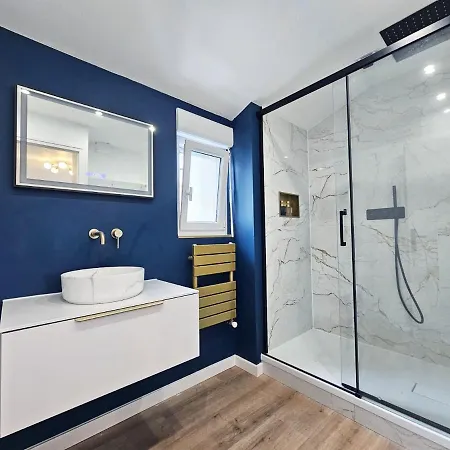 펜션 Royal Terrace - Maison & Parking Prive 됭케르크